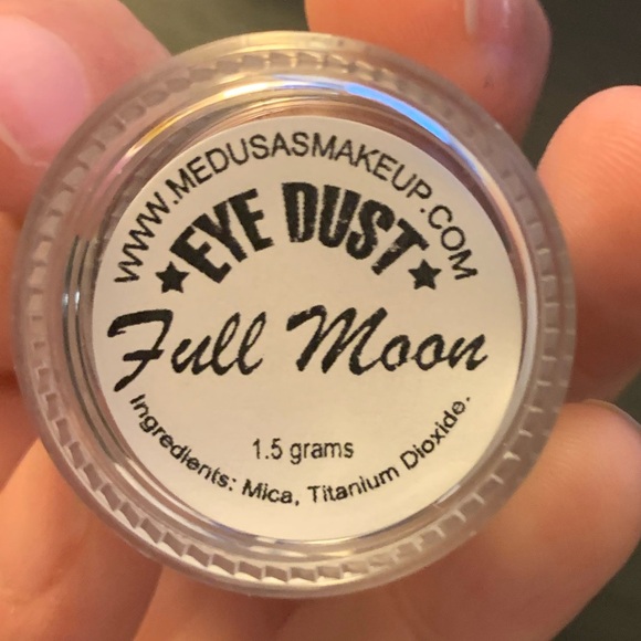2/$15 Medusa’s Makeup Eye Dust - Picture 4 of 4